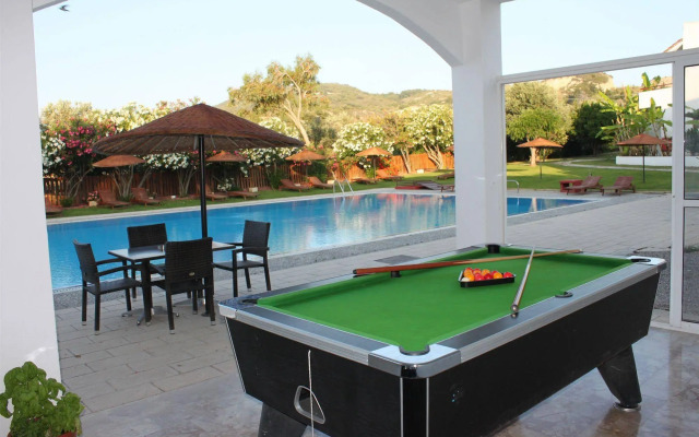 Vallian Village Hotel