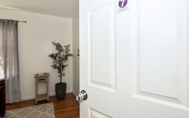 Racpanos 706 Ocean Ave, Jersey City NJ