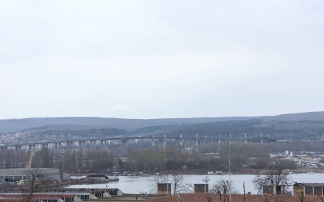 FM Economy 2-BDR Apartment - Varna Bay