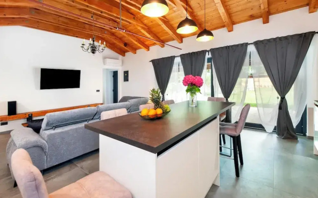 Holiday House La Gronda