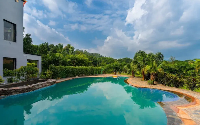 Corbett Wild Resort - A River Access Property