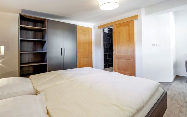 Luxurious Apartment With Sauna In Finkenberg Near Ski Lift