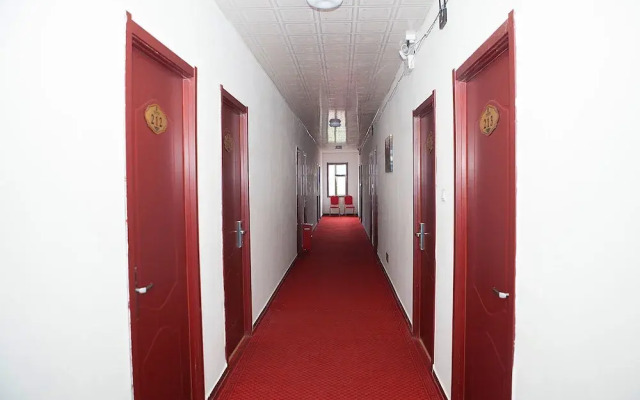 Yijie Holiday Hotel  Laiyuan Baishishan