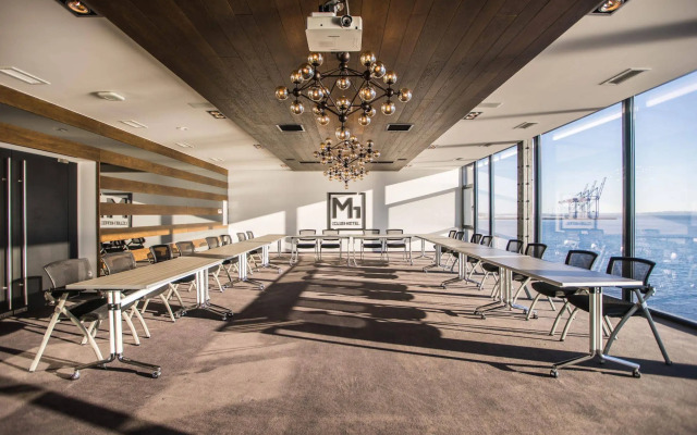 M1 Club Hotel