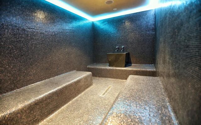 Privilege Hotel & Spa