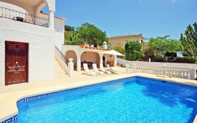 Villa - 3 Bedrooms with Pool and WiFi - 106427