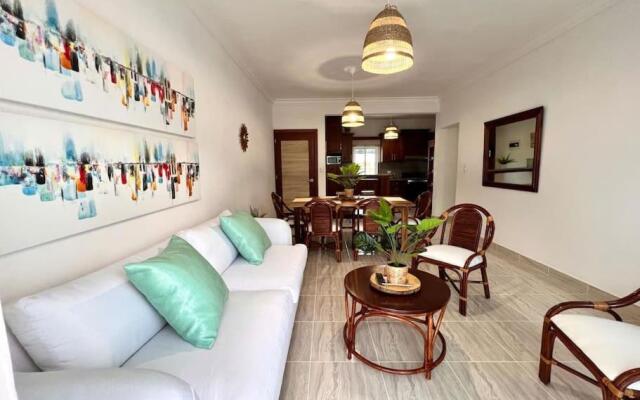 Amazing apartment in thecity 30mins from the beach