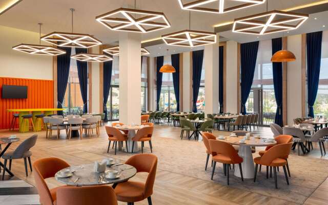 Ramada Encore By Wyndham Zomin