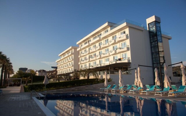 Premium Beach Hotel