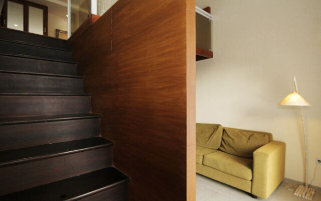 艾里巴厘岛水明漾克罗波坎乌玛拉斯克雷钦 8 号高级酒店(Airy Premier Seminyak Kerobokan Umalas Klecung 8 Bali)