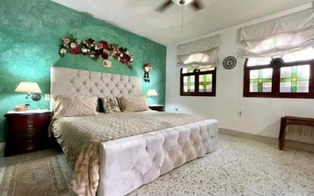 8mg-1 Mansion in Cartagena Near the Sea With Air Conditioning And Wifi - Hotel in Cartagena - Photo 3