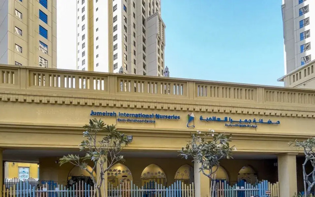 LUX The Luxurious Central JBR Suite 2