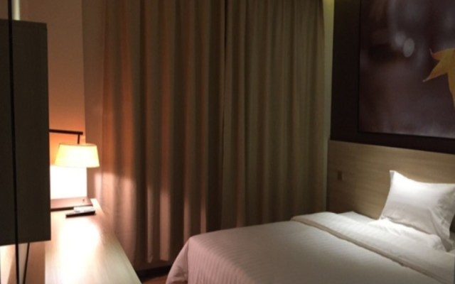7Days Inn Zunyi Meitan Zheda Square