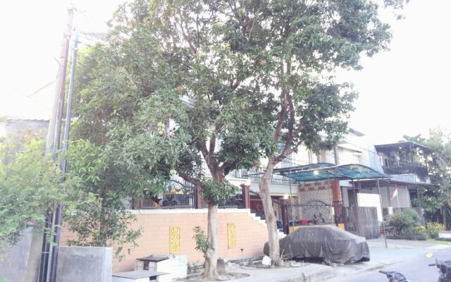 Hotel O Guest House Bu Iin Syariah