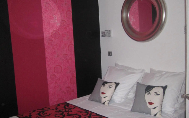 Hotel La Nouvelle République