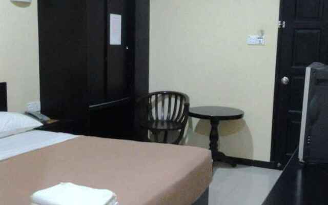 Pagoda Hotel