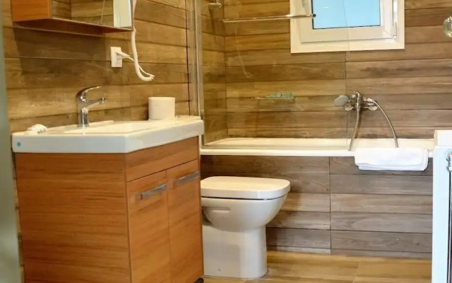Ampoulos Rooms & Apartments