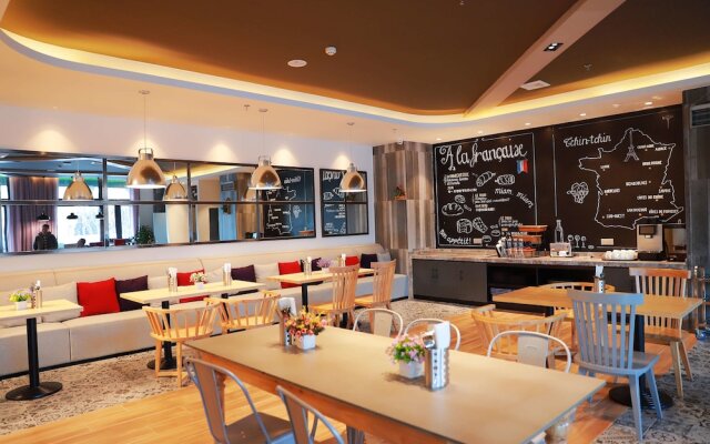 Hotel Campanile Shenyang South Railway Station