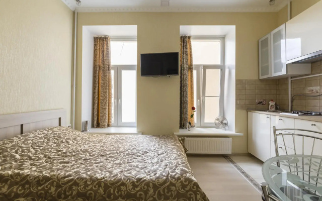 Апартаменты на набережной реки Мойки 10