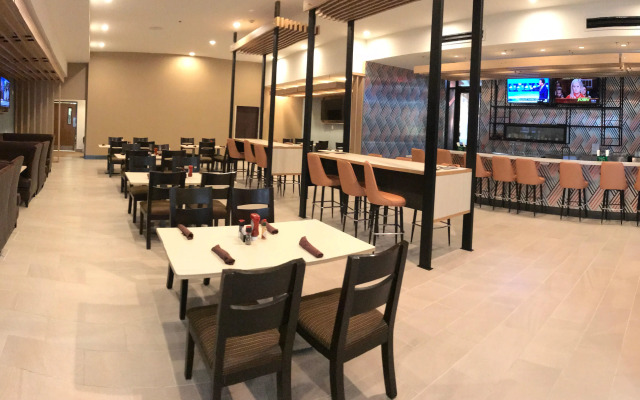 Holiday Inn & Suites McKinney - N Allen by IHG