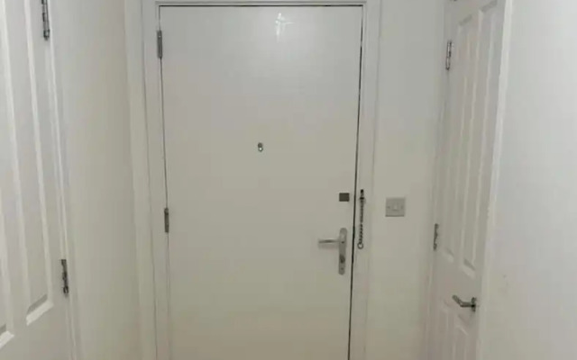 Stylish London Apartment Close to O2 and Riverside