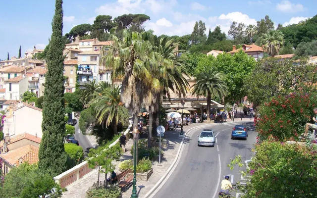 Stay in the heart of... St Tropez