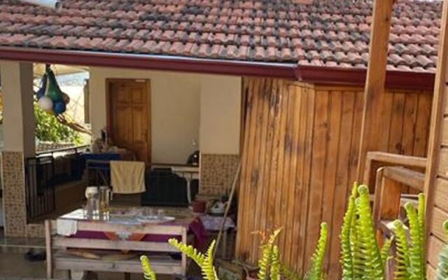 Asmaalti Ev Pansiyonu-bungalow