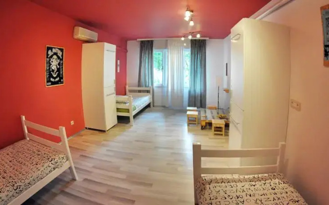 Underground Hostel