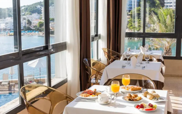 Palladium Hotel Cala Llonga - Adults Only