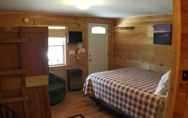 Mountain View Motel & Campground