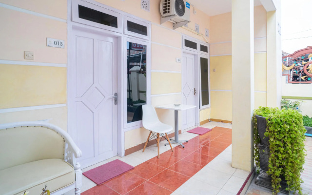 RedDoorz Syariah @ Aura Homestay