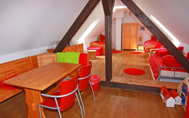 Gutshaus in Gressow mit Teich
