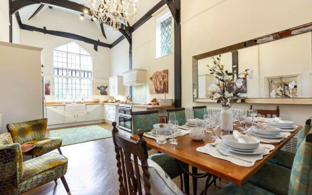 Beautiful 4 Bedroom Property