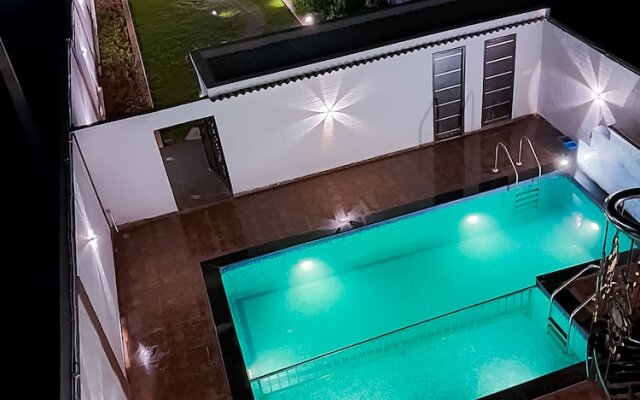 Roomshala 135 Paradise Villa Banglore