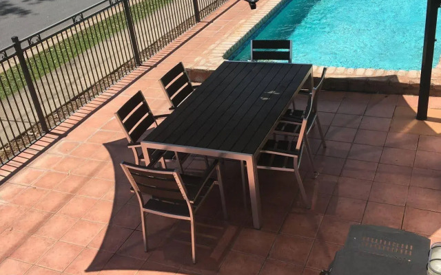 Whitsunday Waterfront Apartments