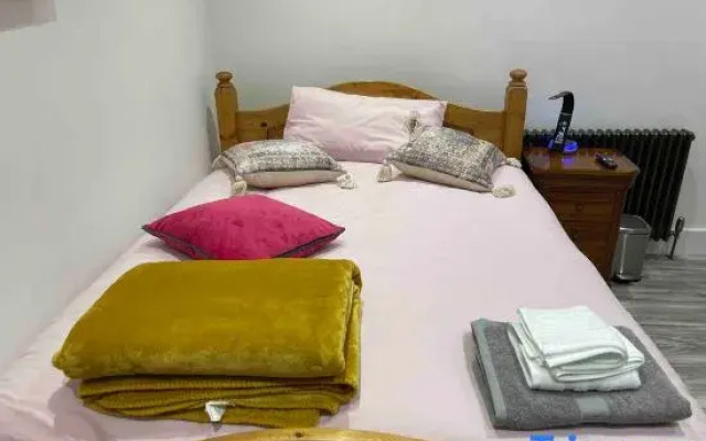 Luxury 6 en-suite Bedrooms - Wembley Stadium 5 KM