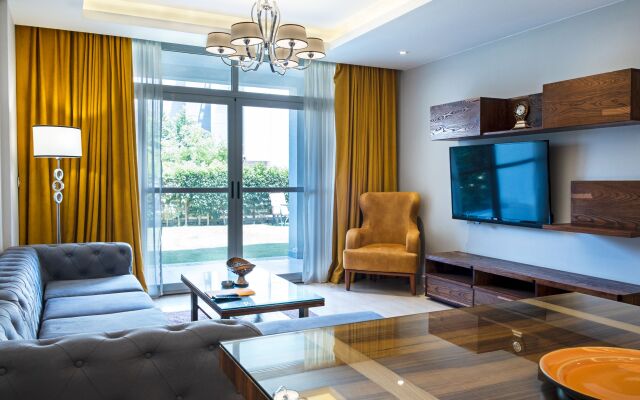 Vesta - Luxury Apt - 3br - Cfc IV