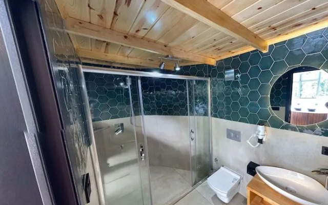 Kale Dome Orman Evleri