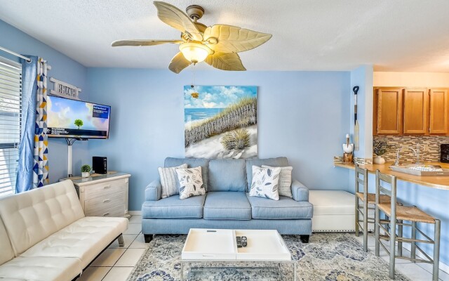 Sandpiper Cove 8229 Studio Bedroom Condo by RedAwning