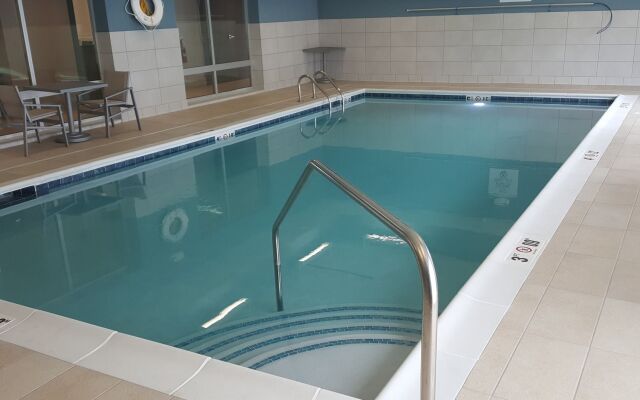 Holiday Inn Express & Suites Toledo West by IHG