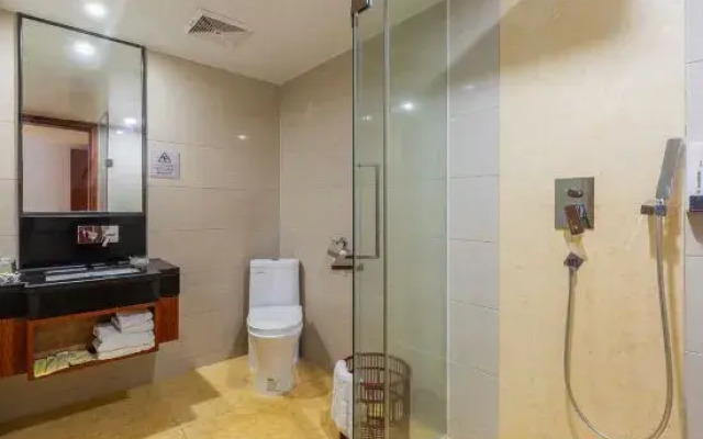 Yinglun Holiday Hotel