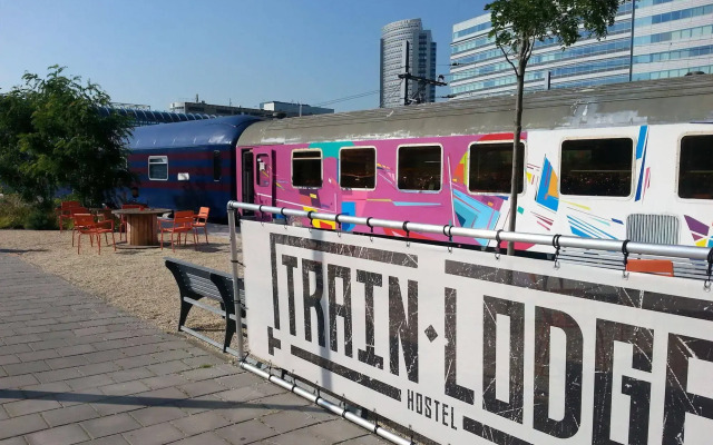 Train Lodge Amsterdam - Hostel