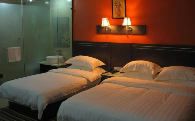 Huayi Business Hotel