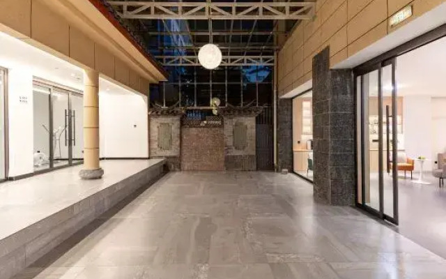 Lijiang Jielan Express Hotel