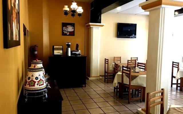 Hotel Plaza Tenam