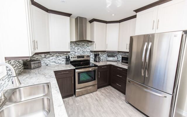 Crystal Beach Executive Cottage