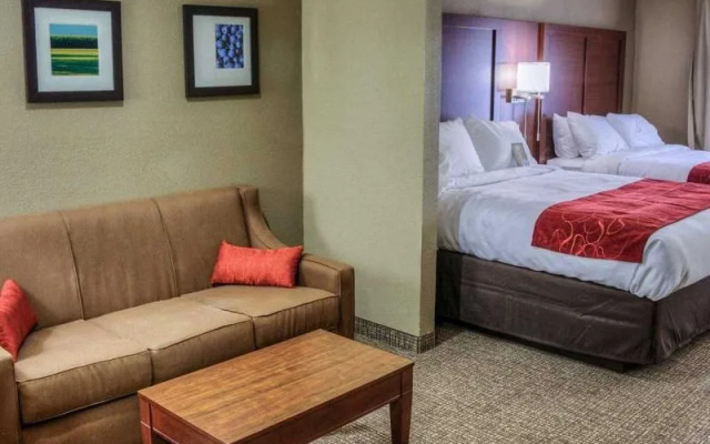 Comfort Suites