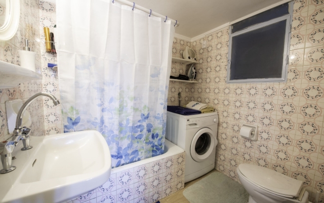 Spacious Living at Kallithea