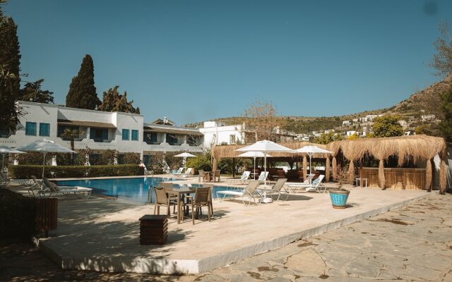 Lemon Garden Hotel Turkbuku