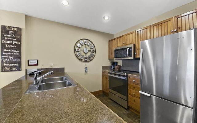 Mountain Thunder Lodge 1213 1 Bedroom Condo by RedAwning